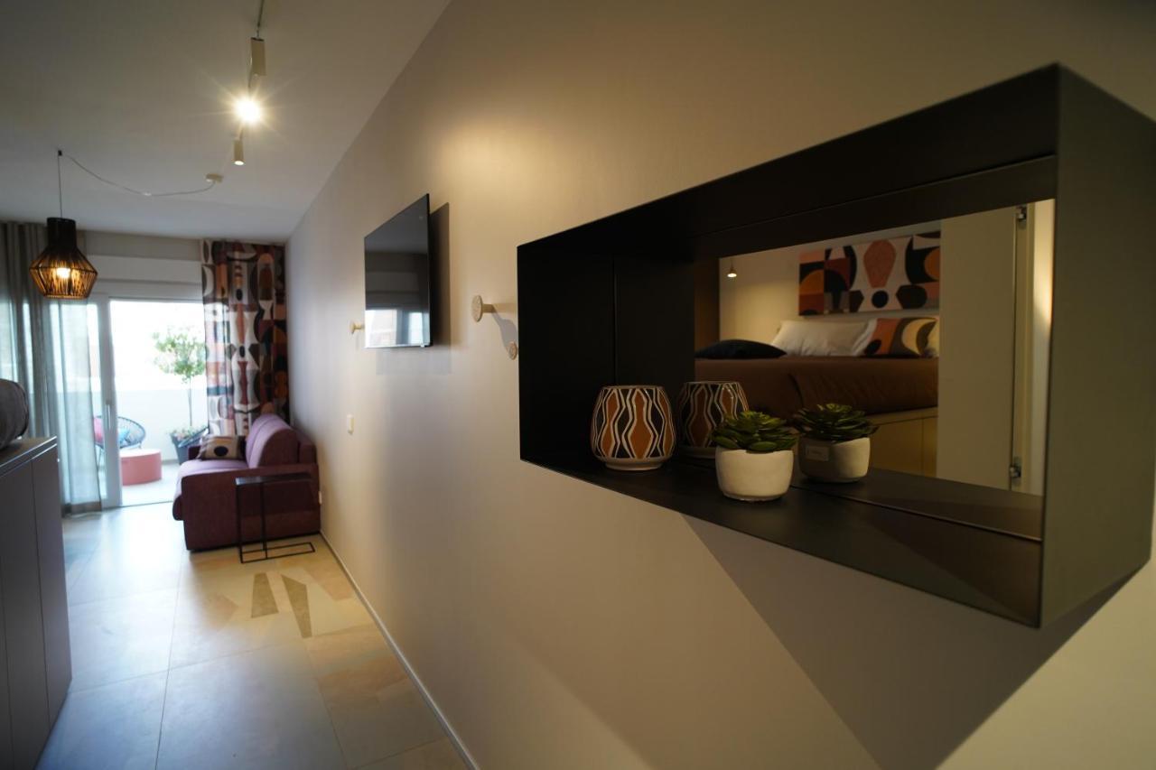 La Perla Di Bari - Private Parking Apartment Luaran gambar